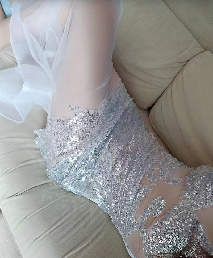 三山街欲罢不能的高挑软妹