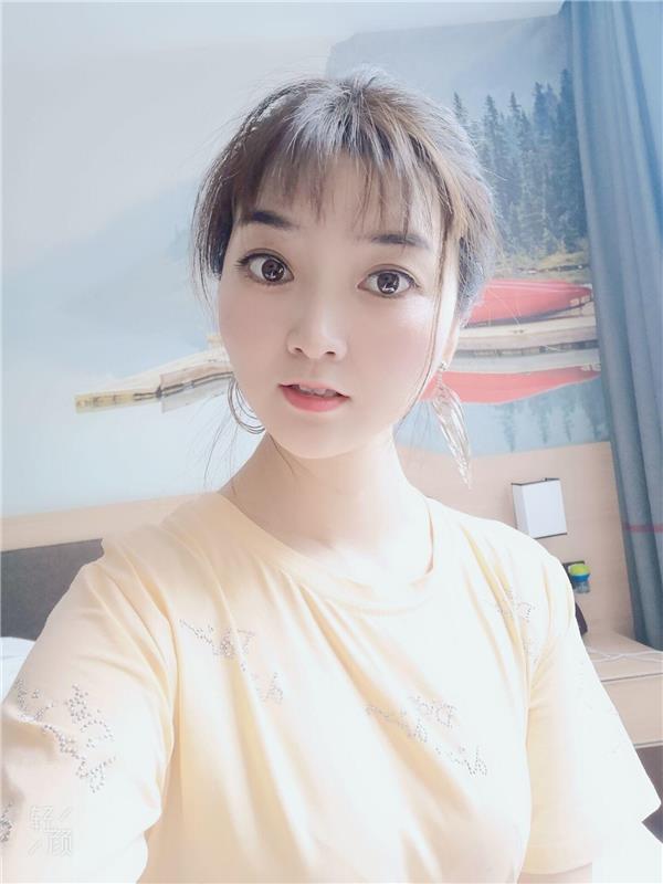 南京鼓楼附近风Sao小妖精